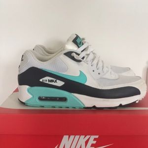 Nike Air Max 90 Essential - White/Aurora Green